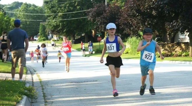 Hundreds take part in Meaford Harbour 5-km run/walk