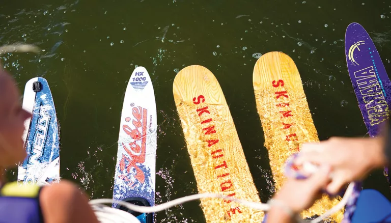 The battle over wakes on Kashagawigamog Lake