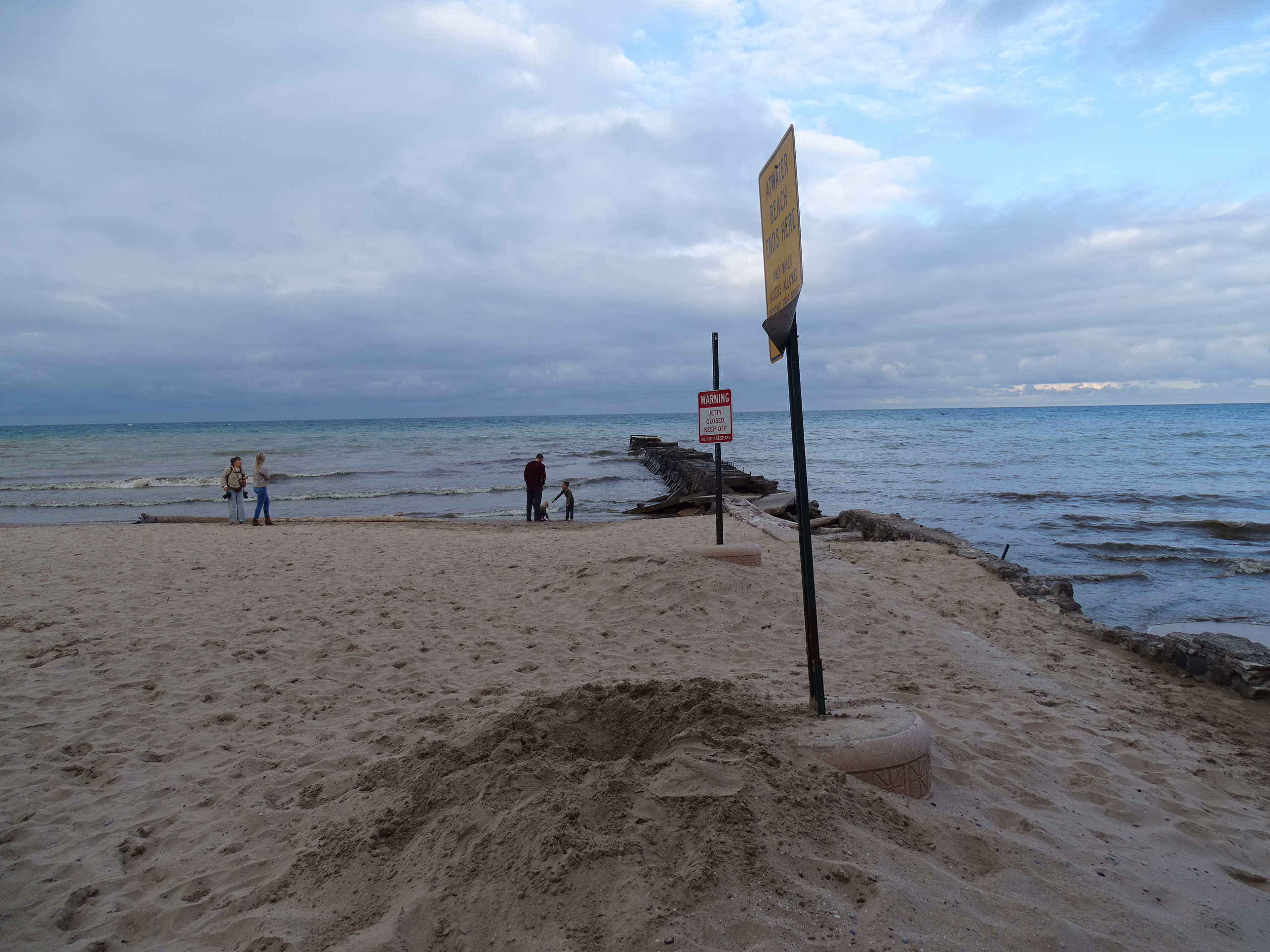 Public access to Lake Michigan shore part of ongoing debate over Wisconsin waterways