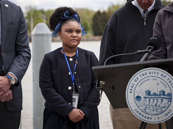 Officials from Toledo, Lucas County kick off 5th annual Litter League